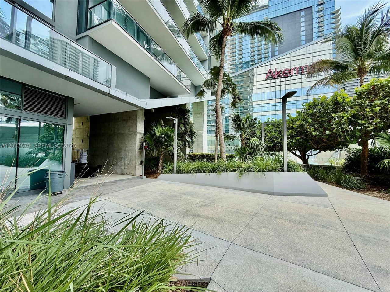 68 SE 6th St , Unit 2707, Miami, FL 33131 Photo