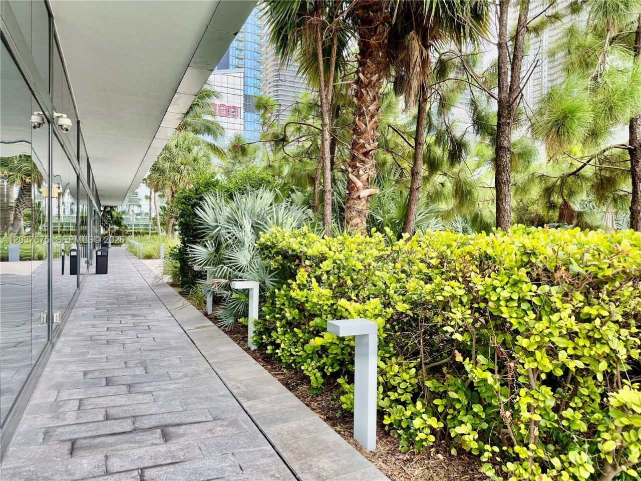 68 SE 6th St , Unit 2707, Miami, FL 33131 Photo