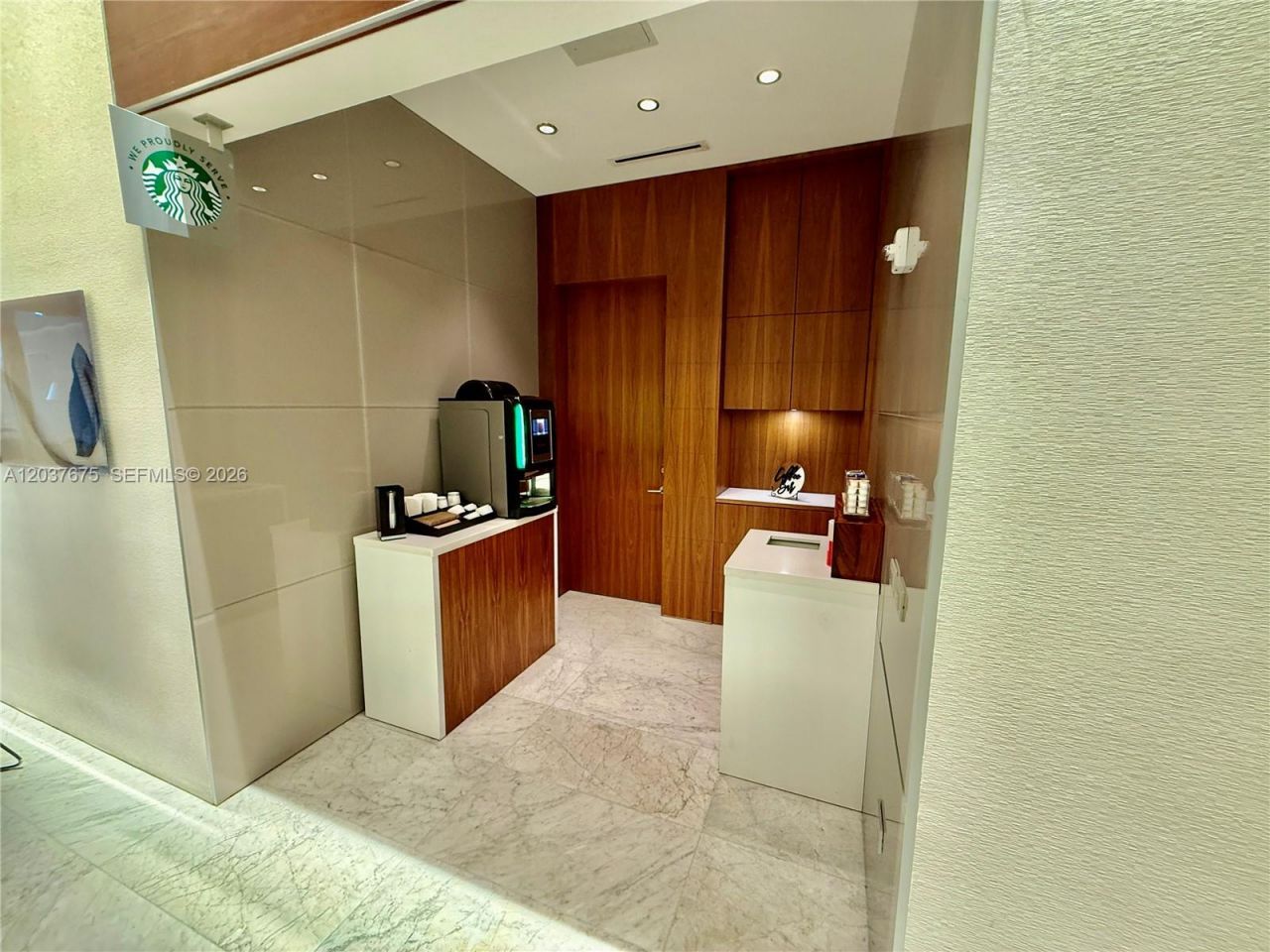68 SE 6th St , Unit 2707, Miami, FL 33131 Photo