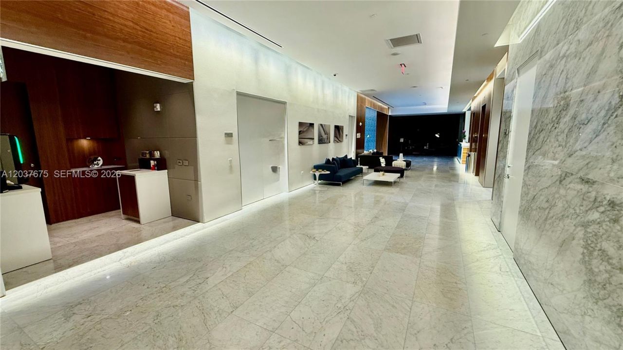 68 SE 6th St , Unit 2707, Miami, FL 33131 Photo