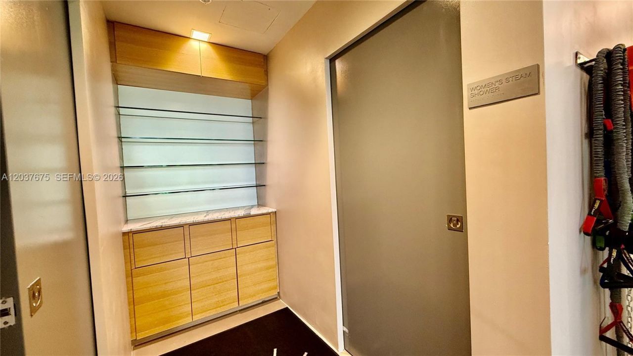 68 SE 6th St , Unit 2707, Miami, FL 33131 Photo