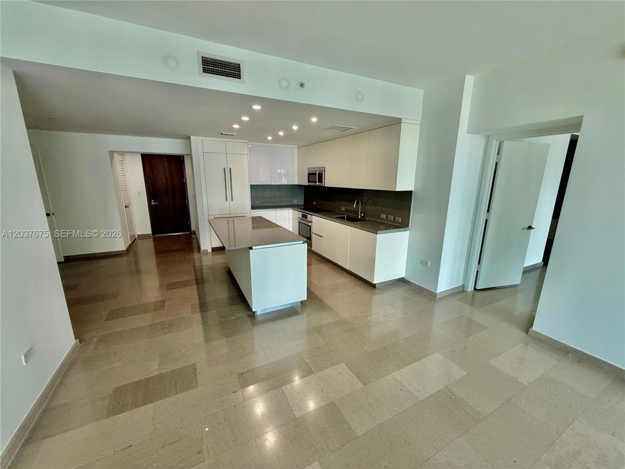 68 SE 6th St , Unit 2707, Miami, FL 33131 Photo