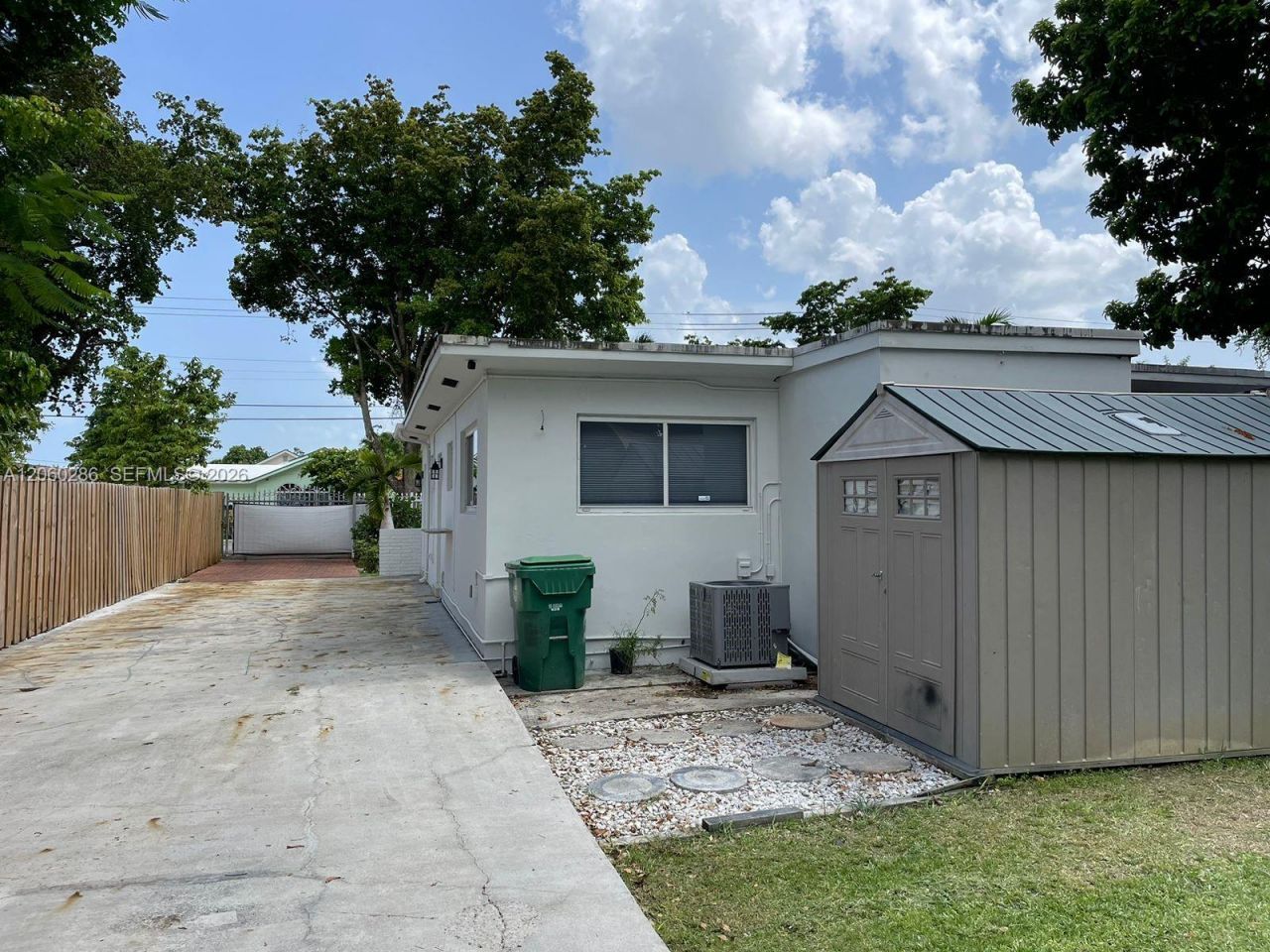 2359 NW 32nd St, Unit 2359, Miami, FL 33142 Photo