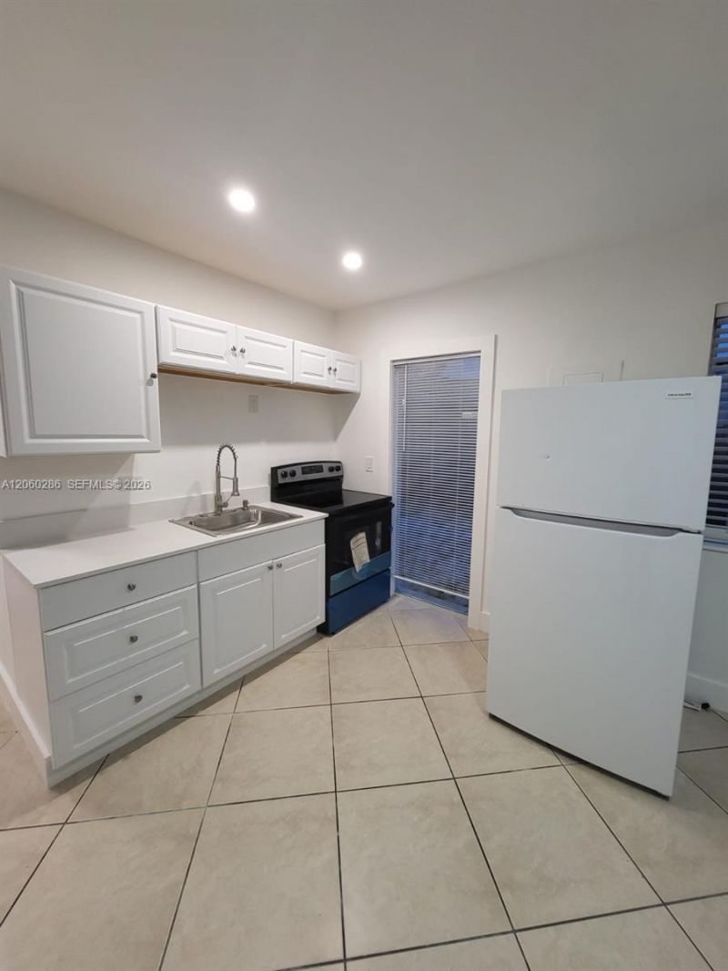2359 NW 32nd St, Unit 2359, Miami, FL 33142 Photo