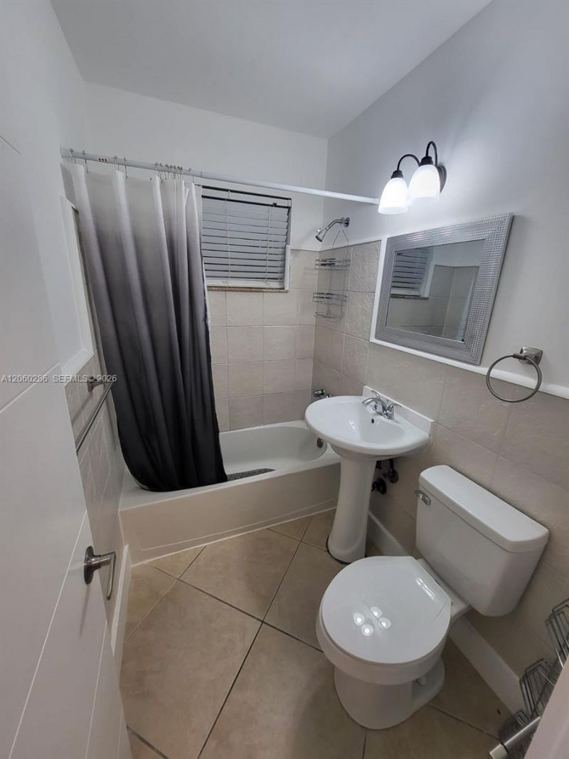 2359 NW 32nd St, Unit 2359, Miami, FL 33142 Photo