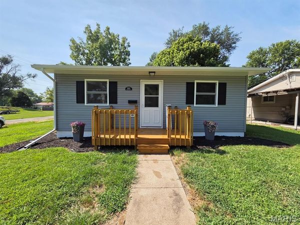 501 Donaldson Street , Canton, MO 63435