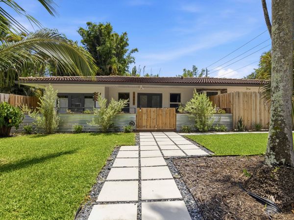 1400 NE 17th Avenue, Fort Lauderdale, FL 33304