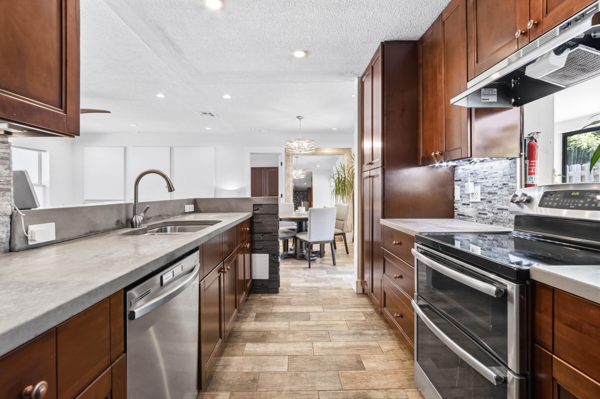 1400 NE 17th Avenue, Fort Lauderdale, FL 33304 Photo