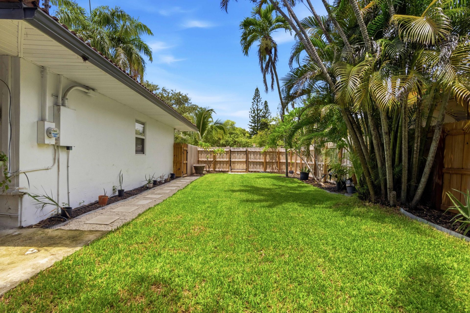 1400 NE 17th Avenue, Fort Lauderdale, FL 33304 Photo