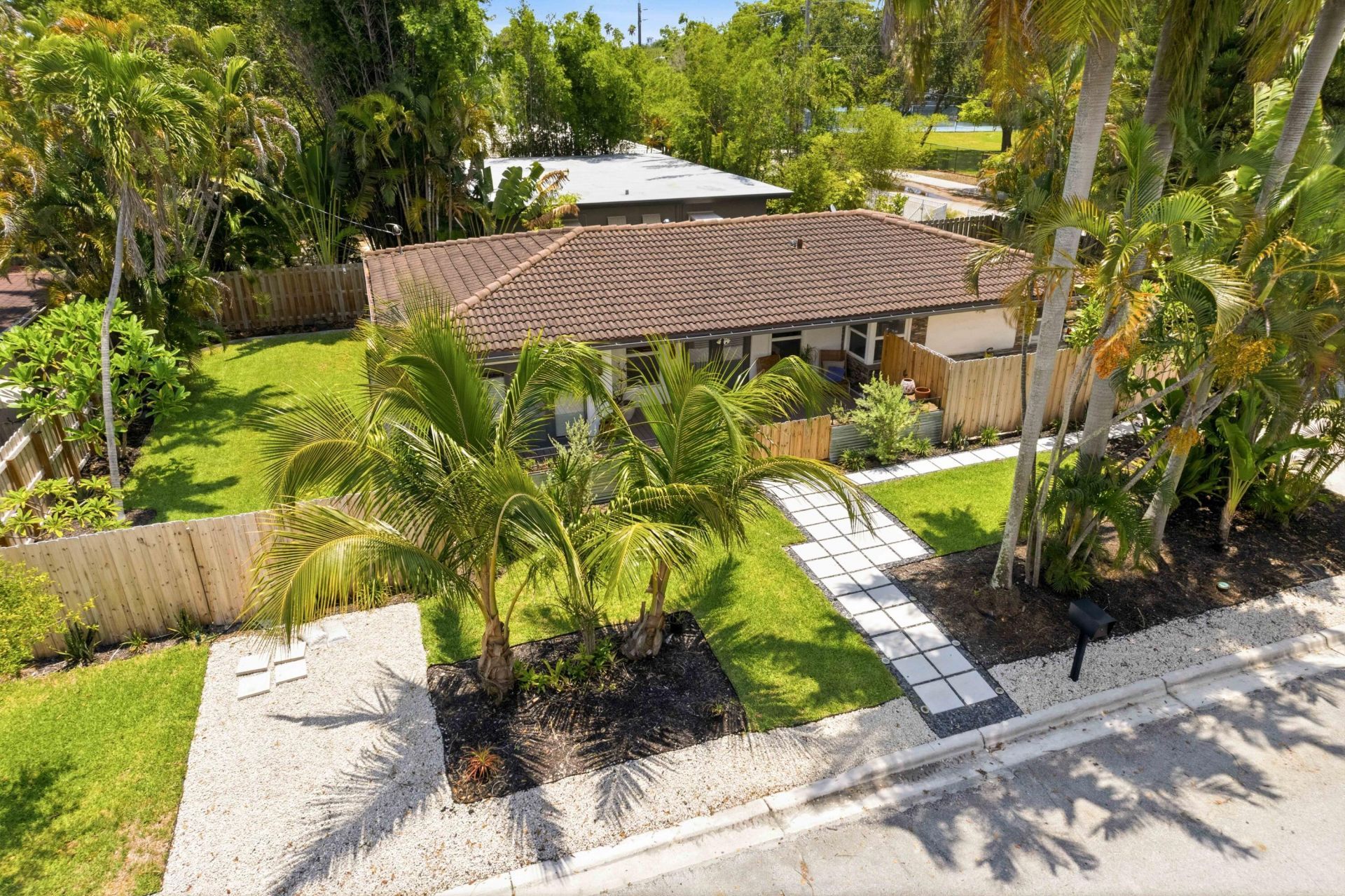 1400 NE 17th Avenue, Fort Lauderdale, FL 33304 Photo