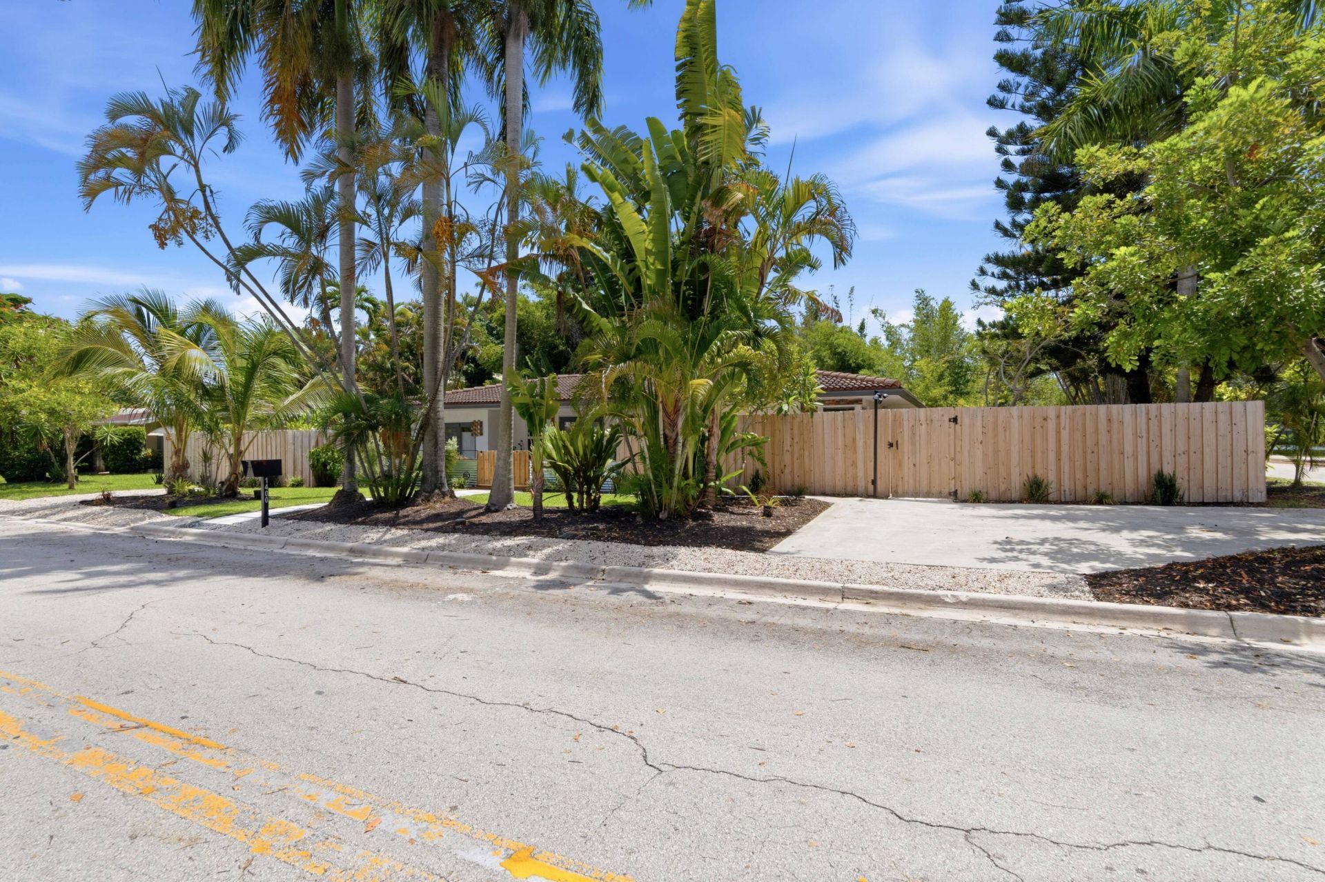 1400 NE 17th Avenue, Fort Lauderdale, FL 33304 Photo