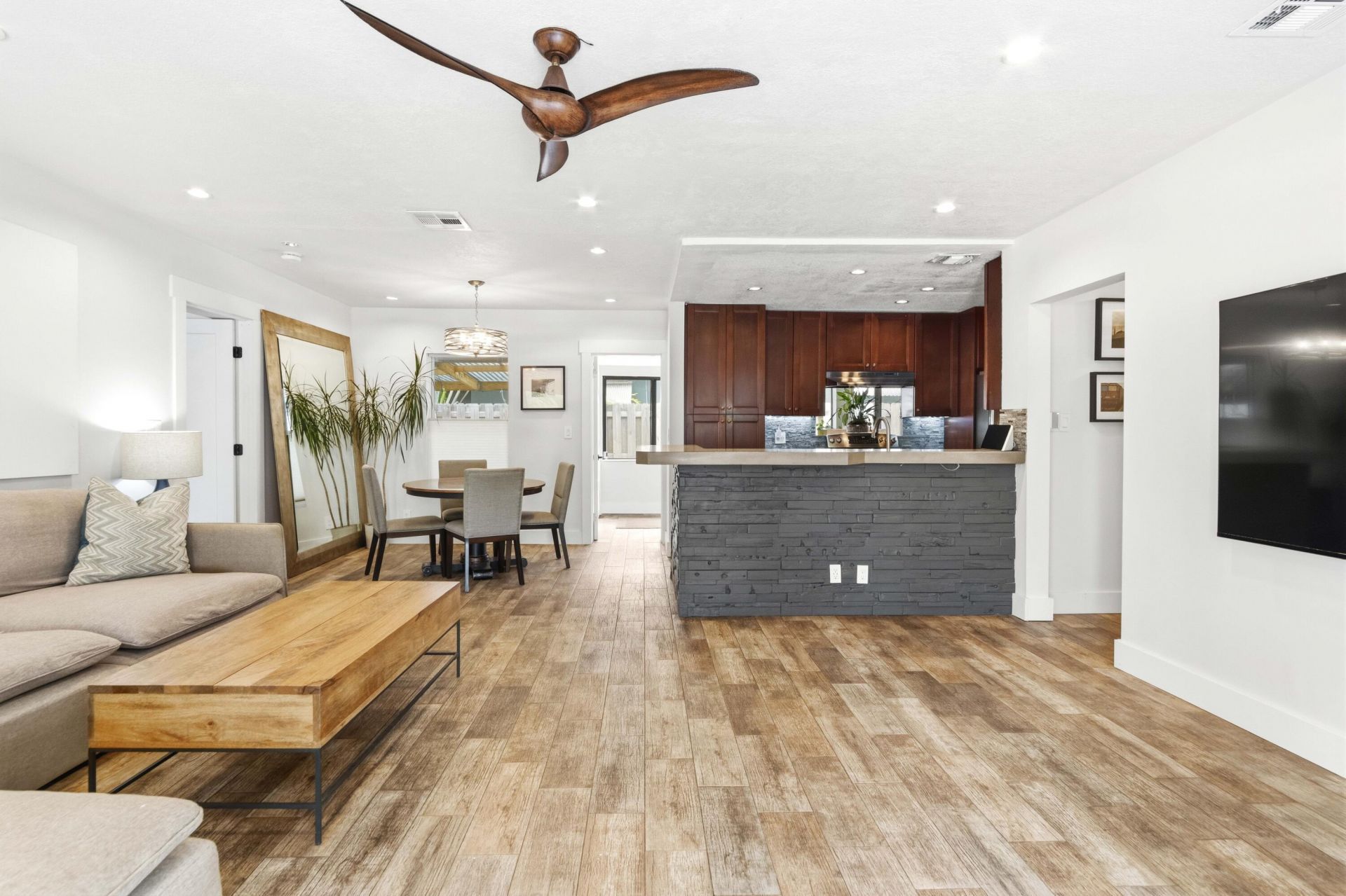 1400 NE 17th Avenue, Fort Lauderdale, FL 33304 Photo
