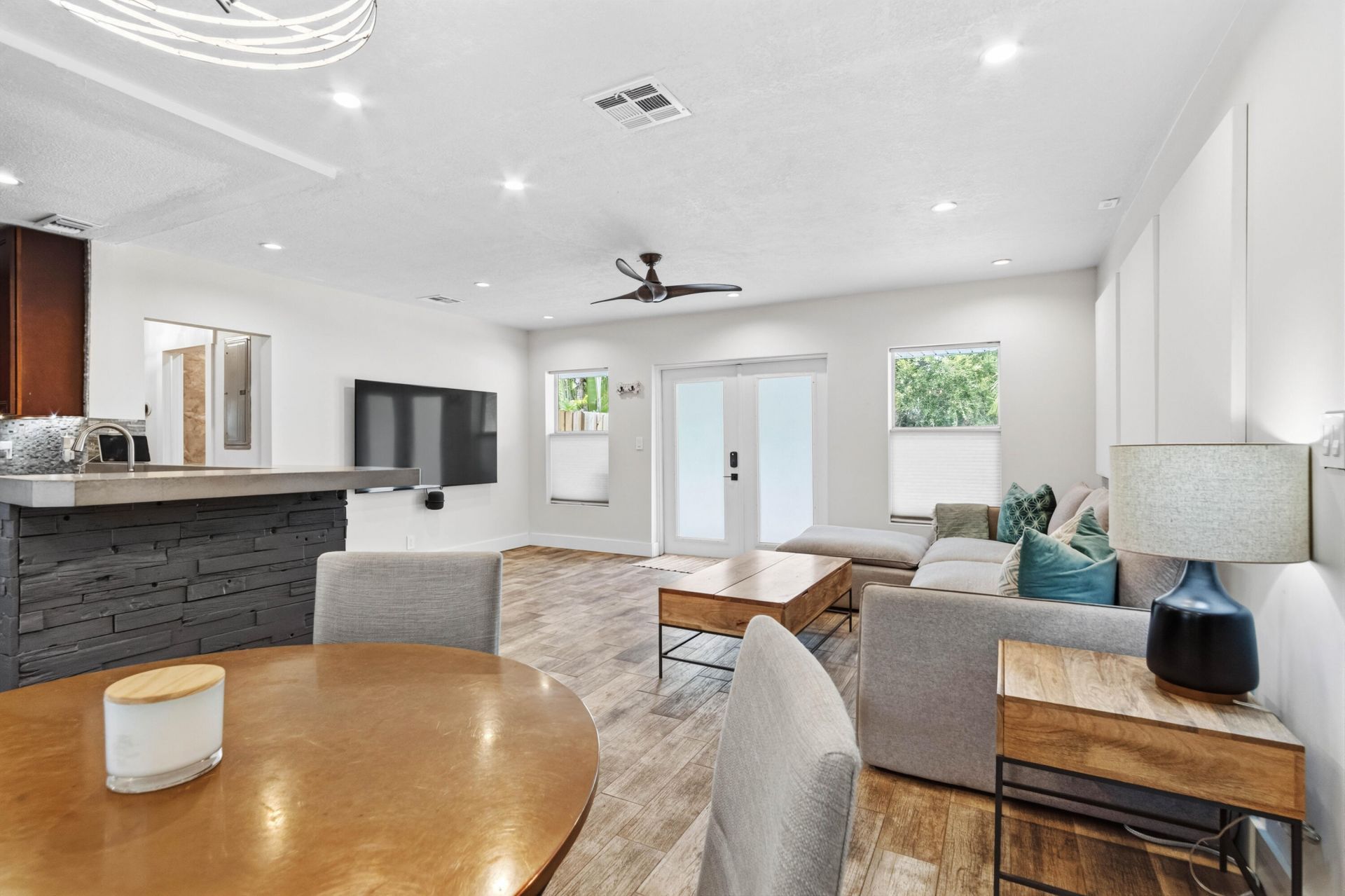 1400 NE 17th Avenue, Fort Lauderdale, FL 33304 Photo