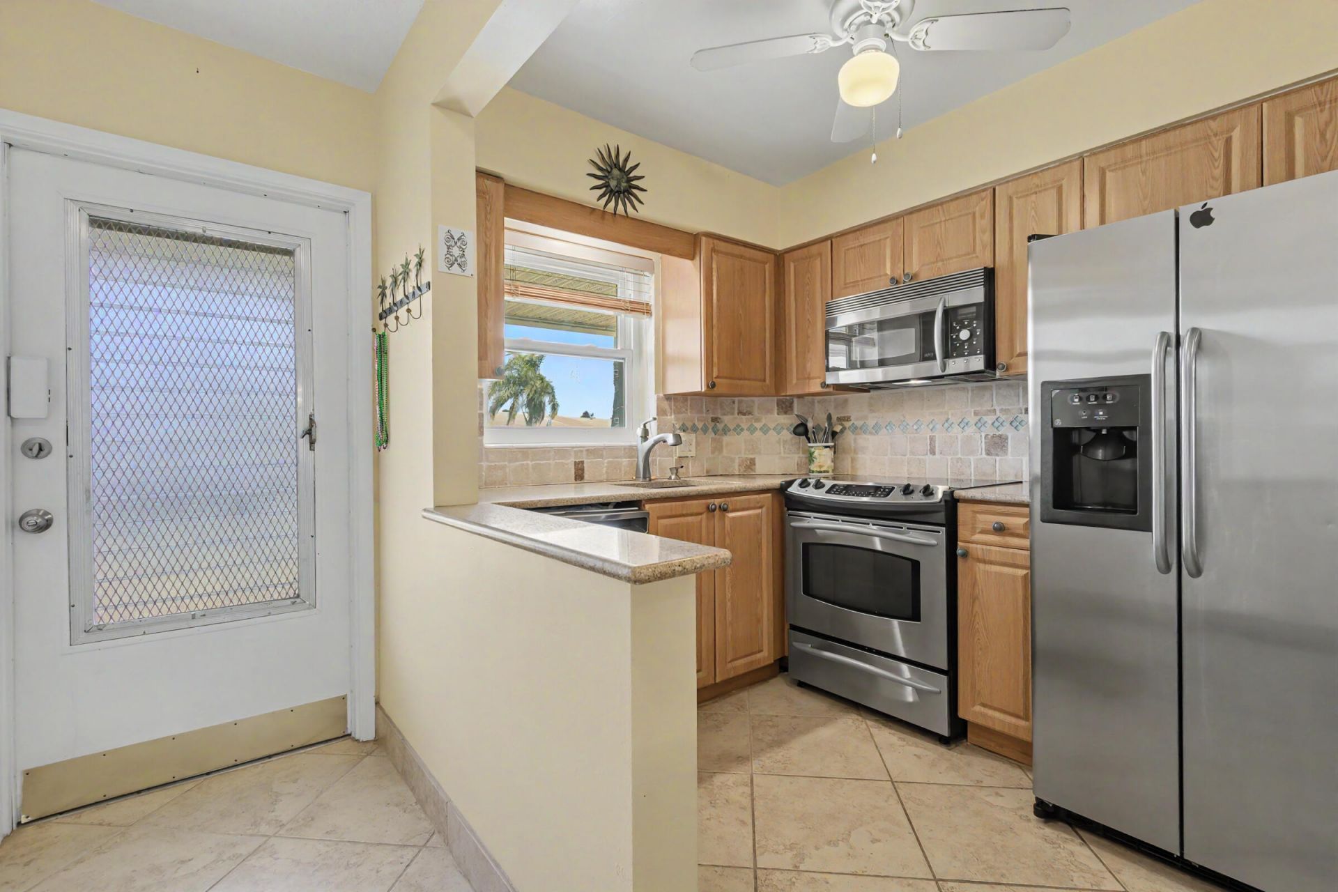 298 SE 6th Avenue, Unit 18, Pompano Beach, FL 33060 Photo