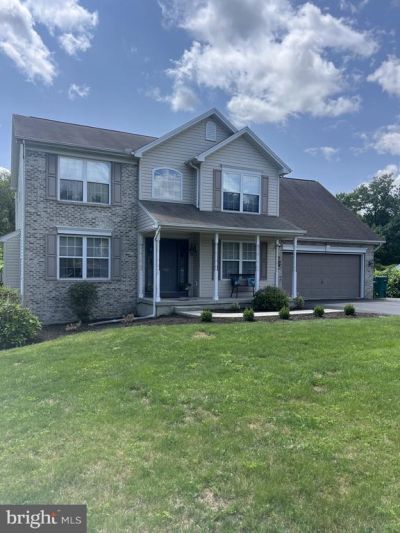 920 VALLEY ROAD, ENOLA, PA 17025