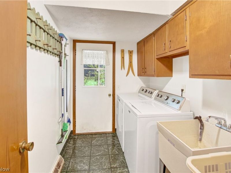 8402 Edge Lake Oval , Northfield, OH 44067 Photo 39