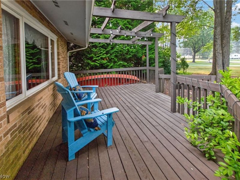 8402 Edge Lake Oval , Northfield, OH 44067 Photo 7