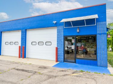 2350 S Cleveland Avenue, St. Joseph, MI 49085