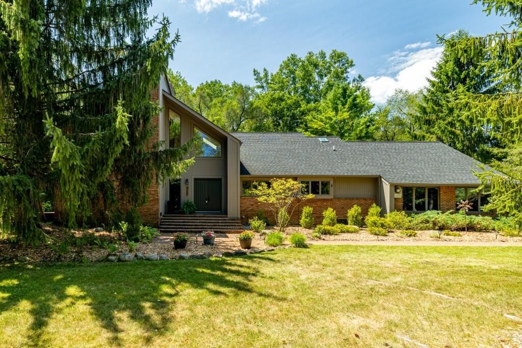 3447 River Pines Drive, Ann Arbor, MI 48103 Main Photo