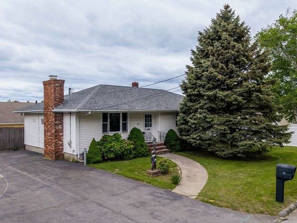 20 Roy Street, Fairhaven, MA 02719