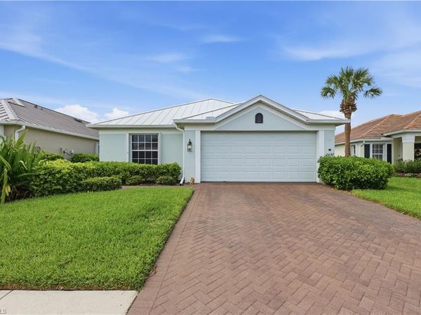 2447 Woodbourne PL, CAPE CORAL, FL 33991