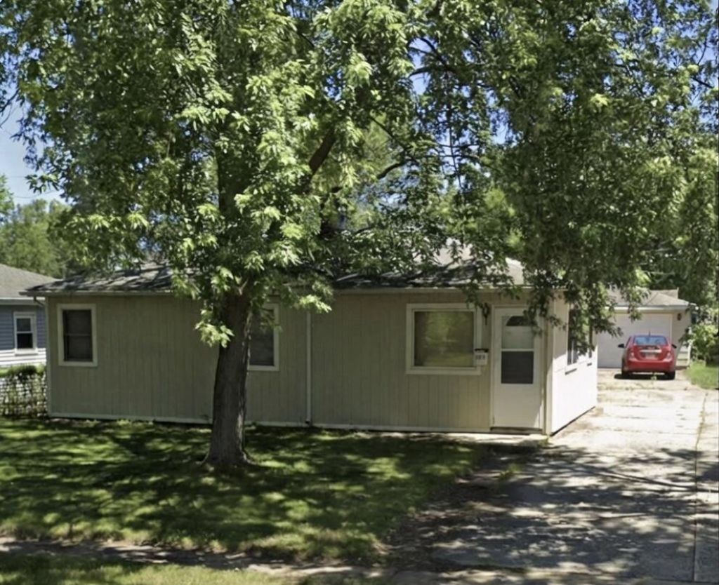 3973 Howard Street , Hobart, IN 46342 Main Photo