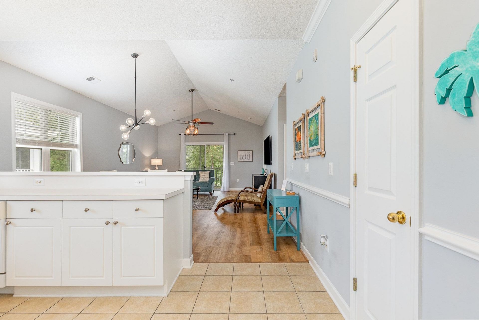 6253 Catalina Dr.  Photo 5