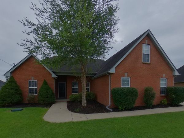 1024 Stratus Dr , Murfreesboro, TN 37127