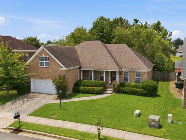 1457 Bridgecross Pkwy, Hermitage, TN 37076
