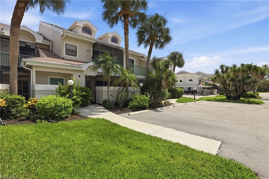 81 Emerald Woods Dr, Unit M3, Naples, FL 34108 Photo