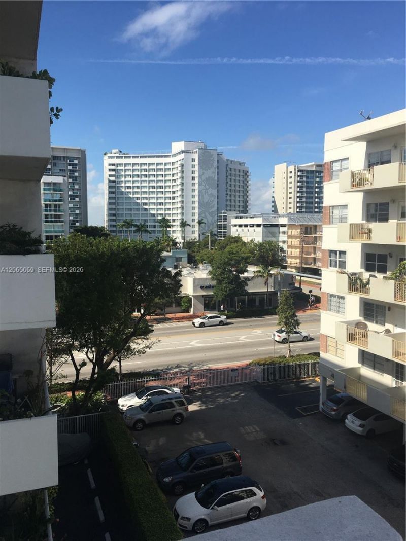 1025 Alton Rd, Unit 504, Miami Beach, FL 33139 Photo