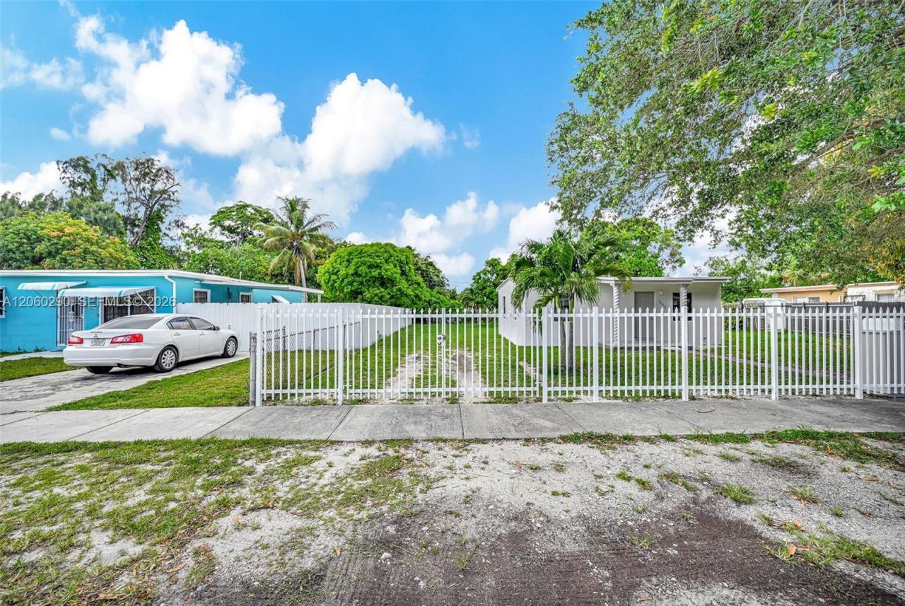 16410 NW 22nd Ct, Miami Gardens, FL 33054 Photo