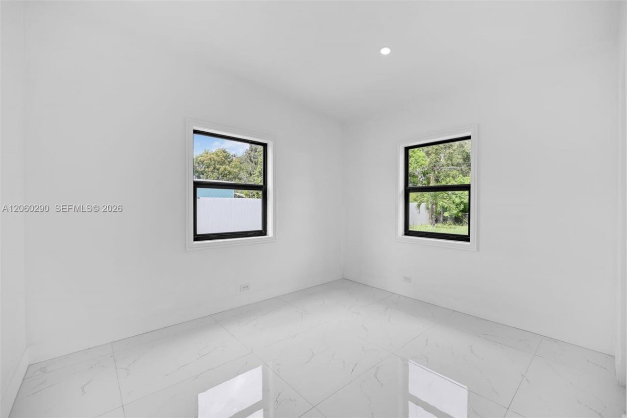 16410 NW 22nd Ct, Miami Gardens, FL 33054 Photo