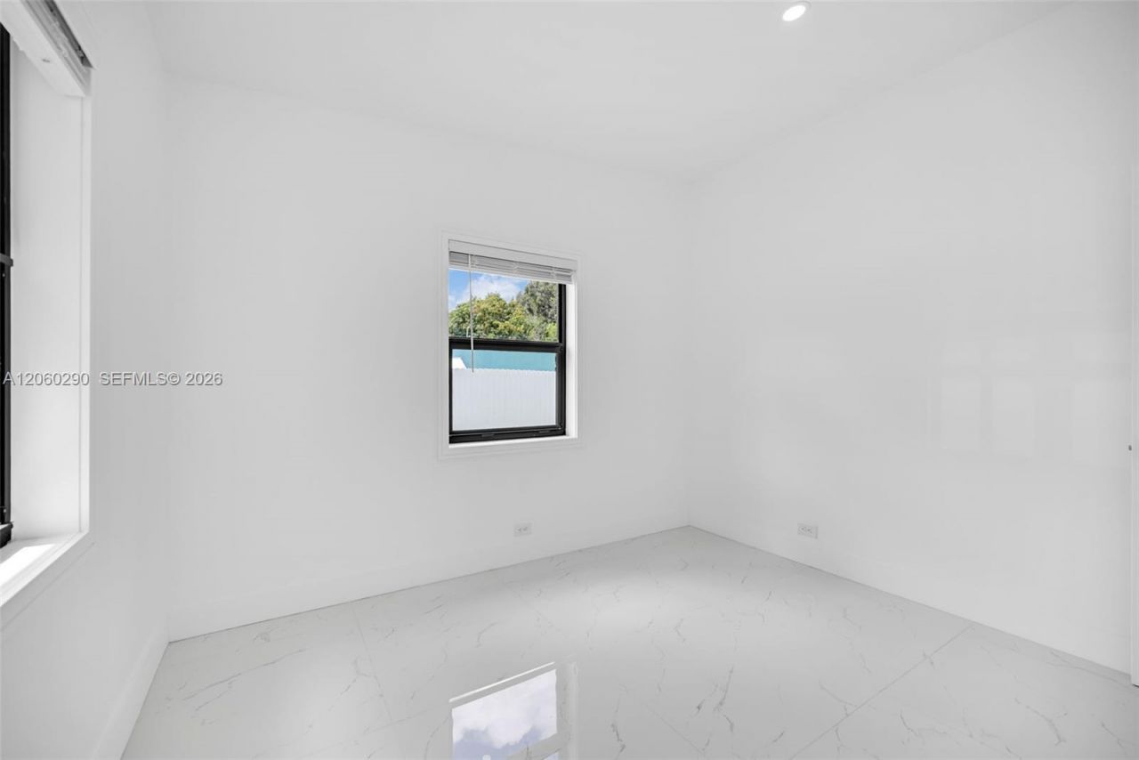 16410 NW 22nd Ct, Miami Gardens, FL 33054 Photo