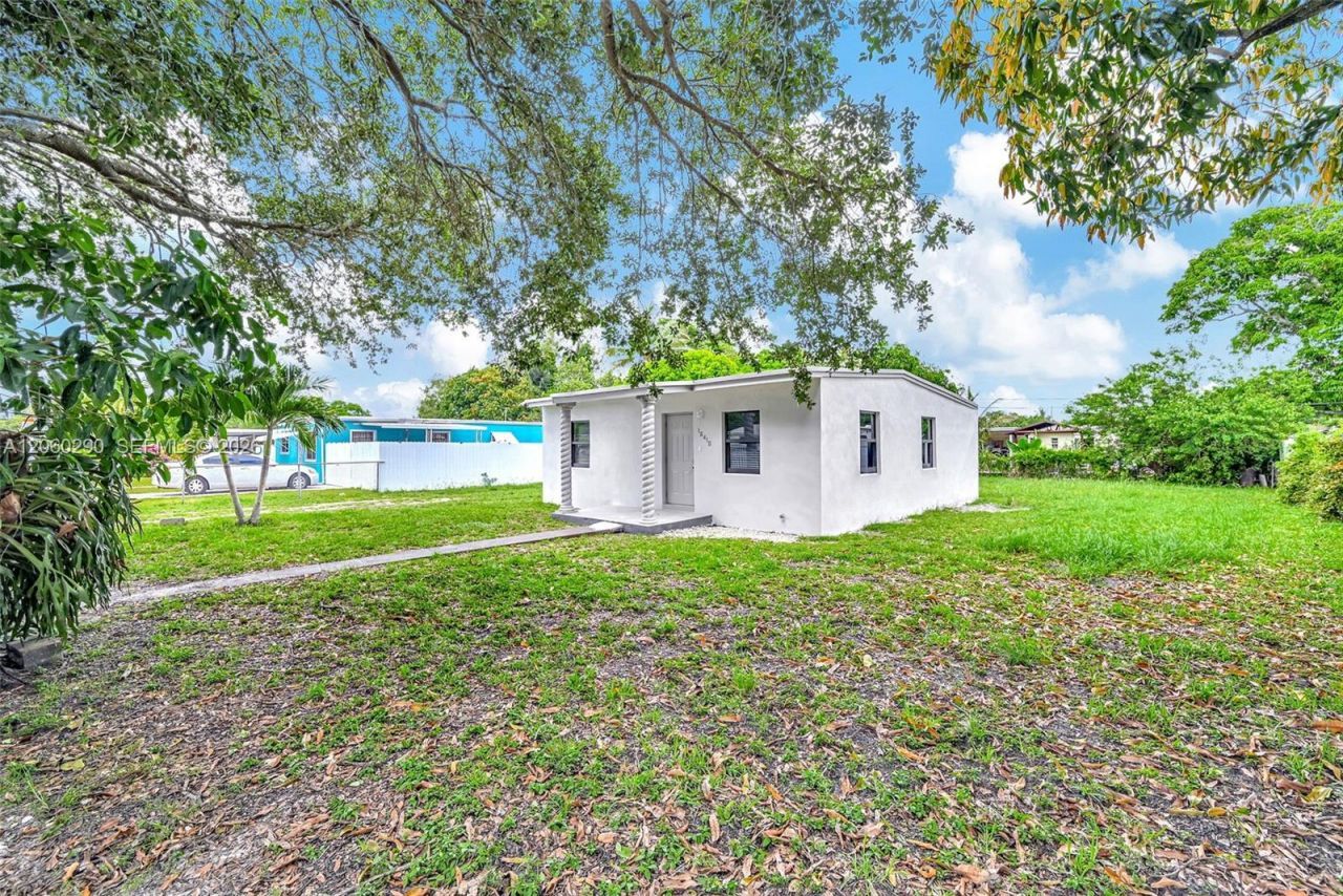 16410 NW 22nd Ct, Miami Gardens, FL 33054 Photo