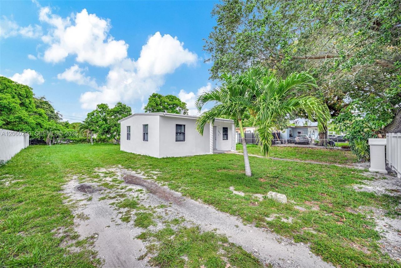16410 NW 22nd Ct, Miami Gardens, FL 33054 Photo