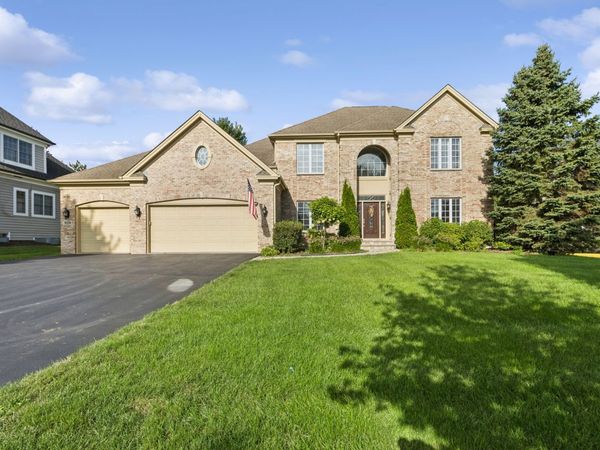920 Lyons Ridge Drive, Cary, IL 60013