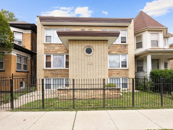 5220 W Washington Boulevard , Chicago, IL 60644