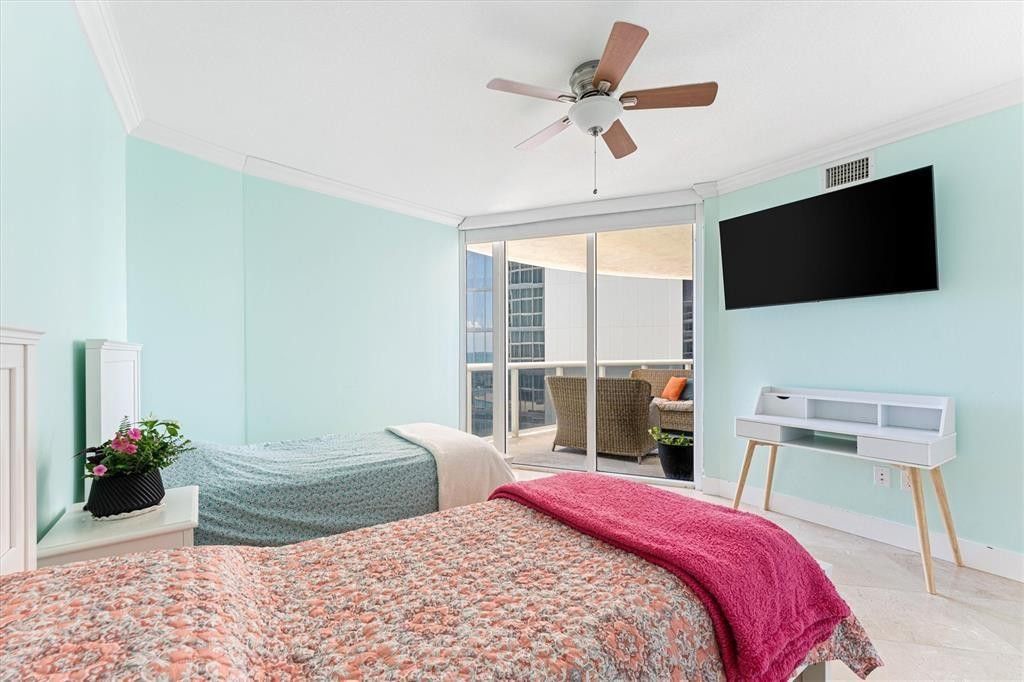 17201 Collins Avenue, Unit 805, Sunny Isles Beach, FL 33160 Photo
