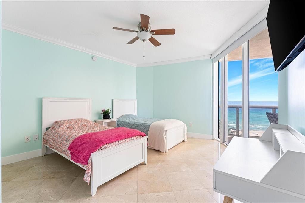 17201 Collins Avenue, Unit 805, Sunny Isles Beach, FL 33160 Photo