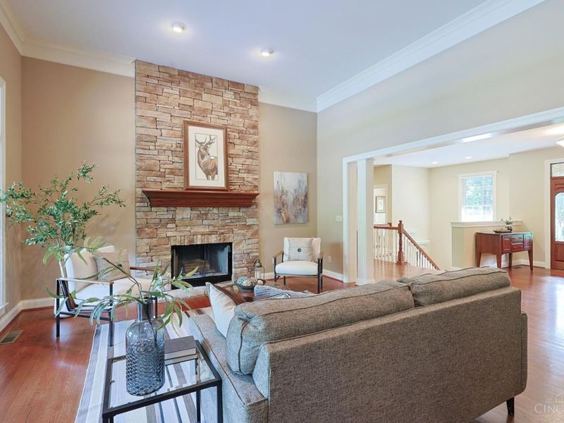 8000 Chinquapin Lane, Indian Hill, OH 45243 Photo 9