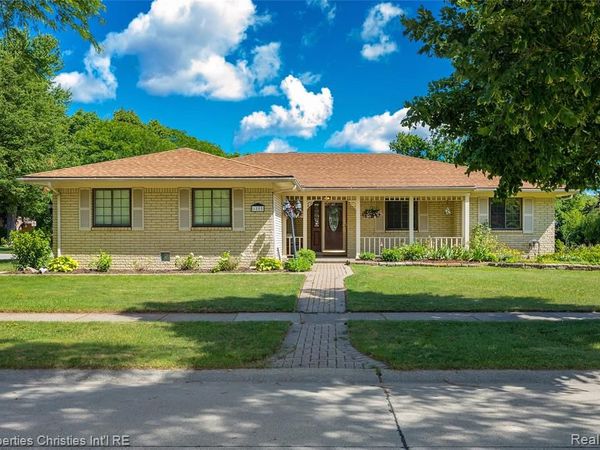 6805 Emerald Shores Drive , Troy, MI 48085