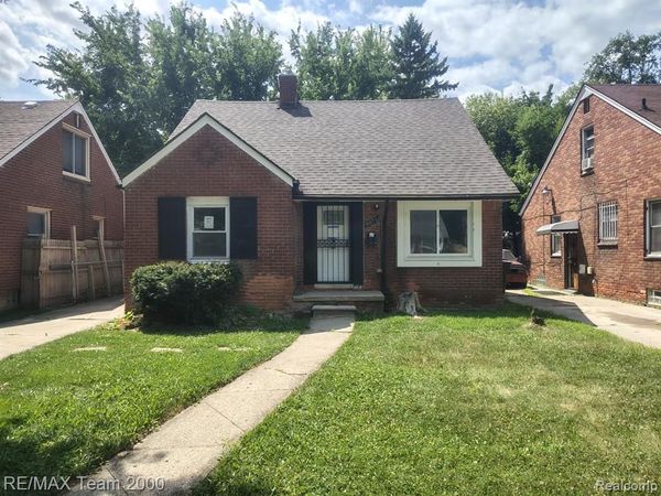 9071 Patton Street , Detroit, MI 48228