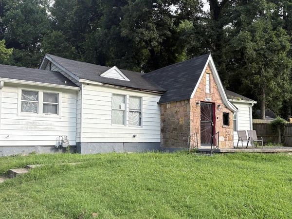 2886 OVERTON CROSSING ST, Memphis, TN 38127