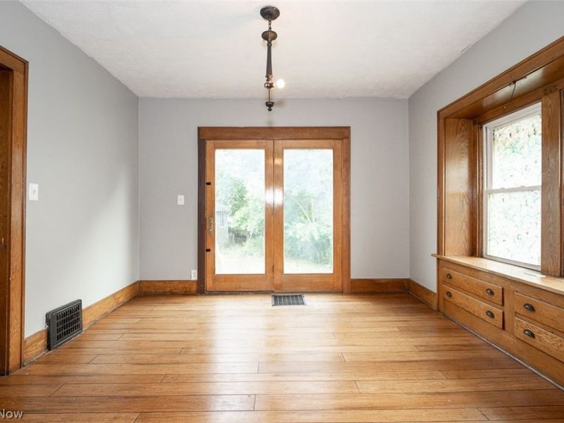 888 Harrison Avenue , Akron, OH 44314 Photo 6
