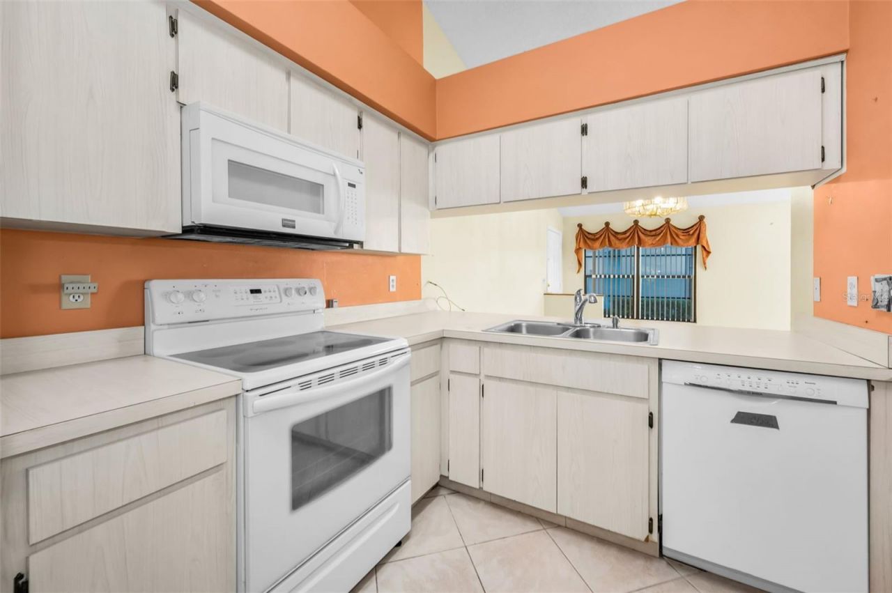 3500 Magnolia Ridge Circle, Unit 405, Palm Harbor, FL 34684 Photo