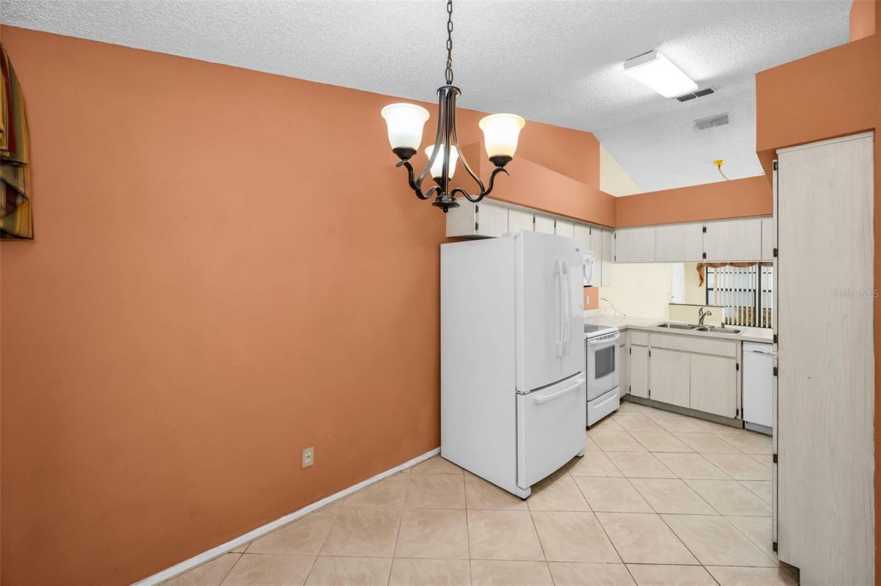 3500 Magnolia Ridge Circle, Unit 405, Palm Harbor, FL 34684 Photo