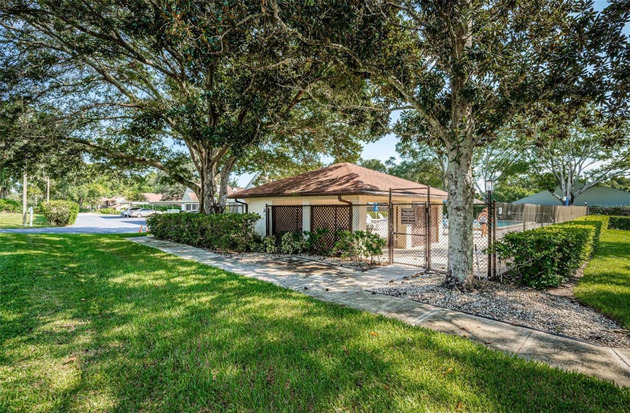 3500 Magnolia Ridge Circle, Unit 405, Palm Harbor, FL 34684 Photo