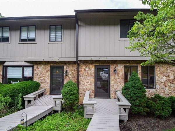 3355 Kelly LN , Roanoke, VA 24018