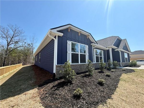 225 Oak Court, Williamson, GA 30292